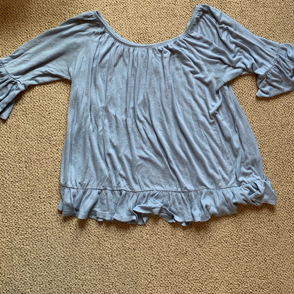 Women’s pale blue xl cold shoulder top